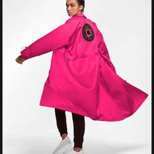 Nike Sportswear Icon Clash Women's Satin Long Jacket in Hyper Pink Size M